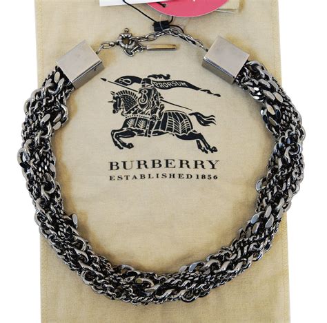 burberry necklace